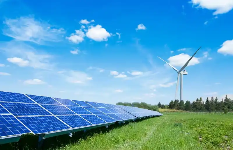 Welche Kosten und Förderungen gibt es für erneuerbare Energieprojekte?